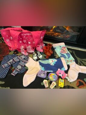 American Girl Hot Pink Star Duffle with Doll Shoes & Accessories